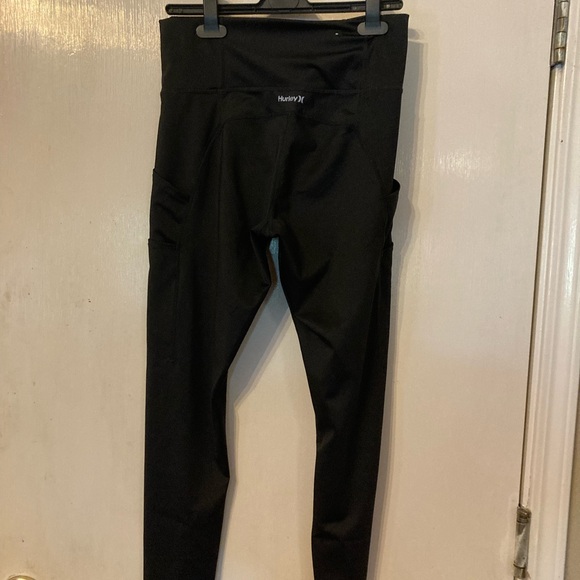 Hurley Black Wide Waistband Pocket Leggings Woman’s Size Medium - Picture 3 of 4